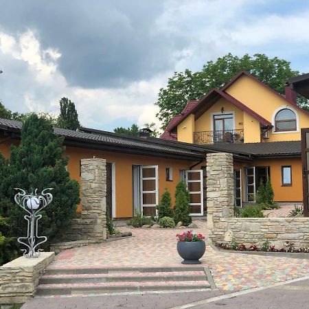 Міні-Готель "Еко" Kamianets-Podilskyi Exterior photo